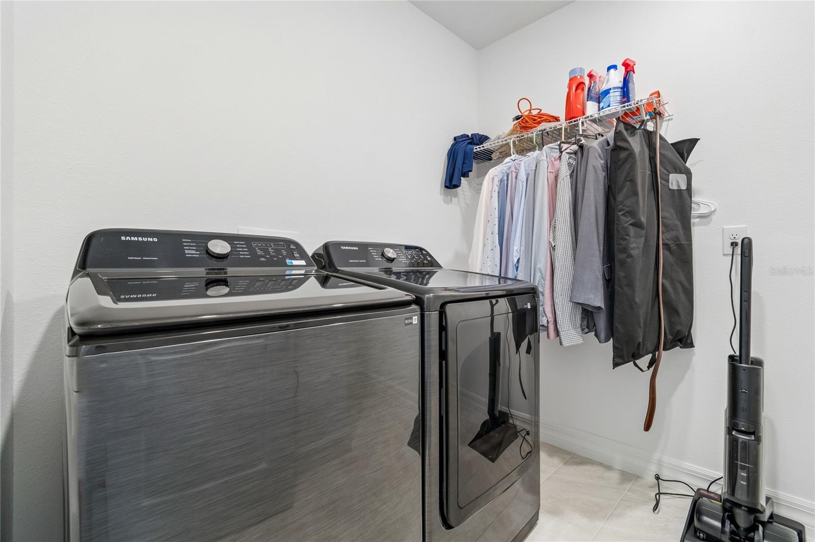 3883 CAPRI COAST DR — photo 33