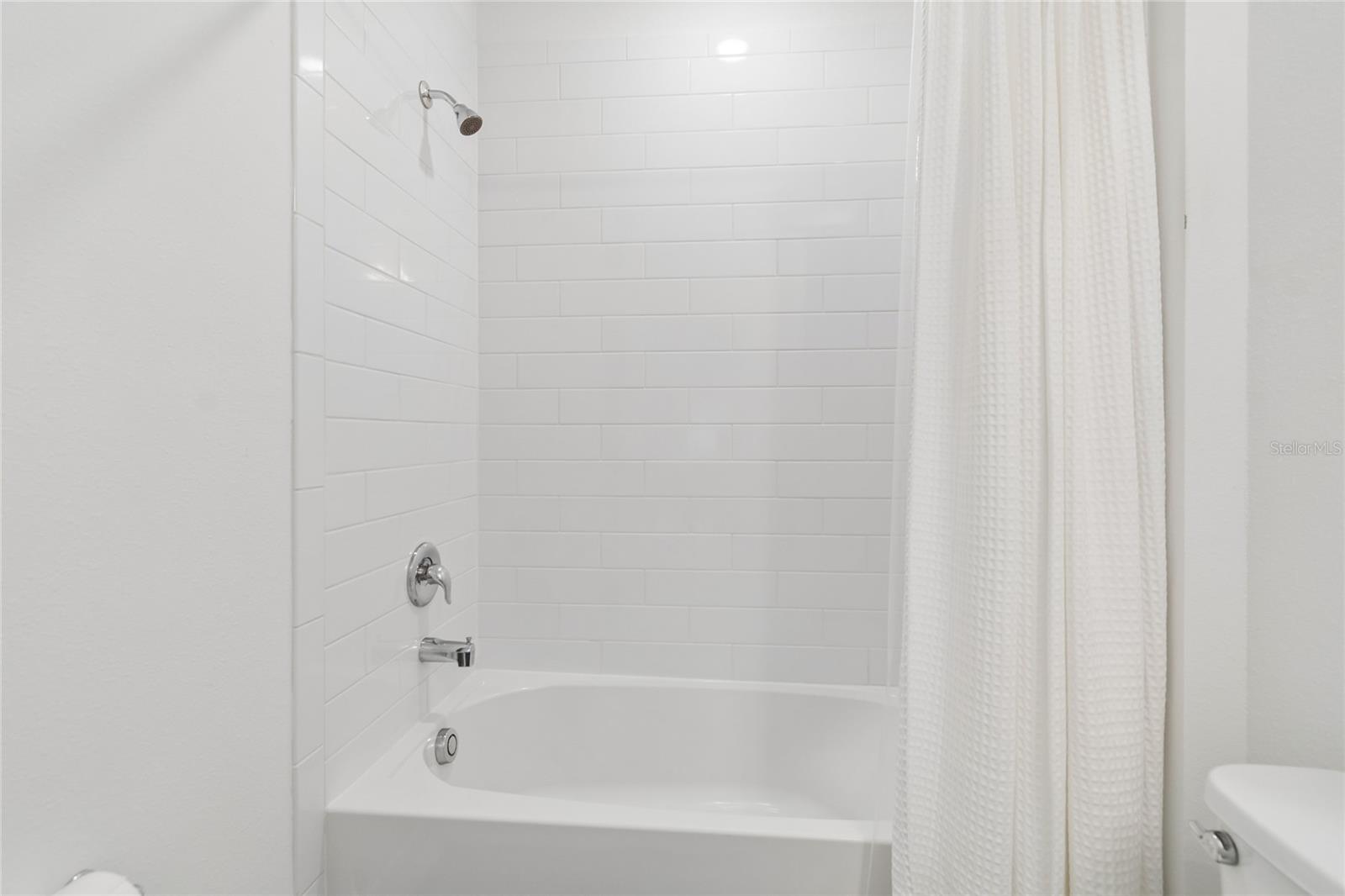 3883 CAPRI COAST DR — photo 22