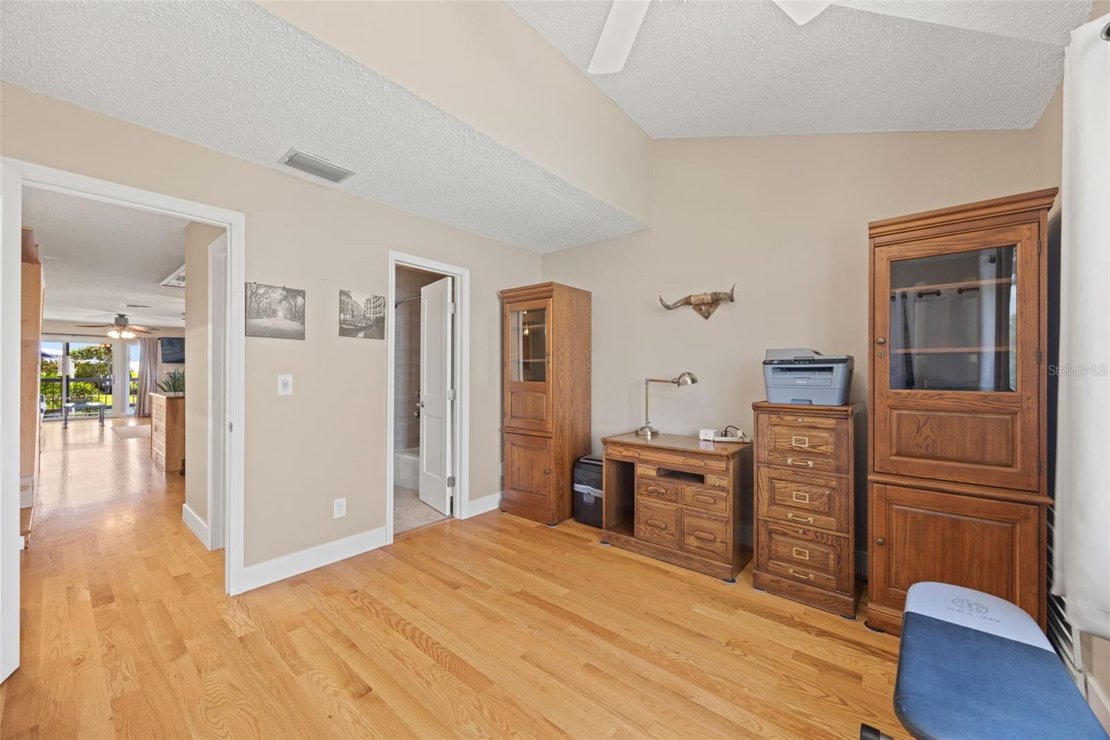 367 MADEIRA CIR — photo 20