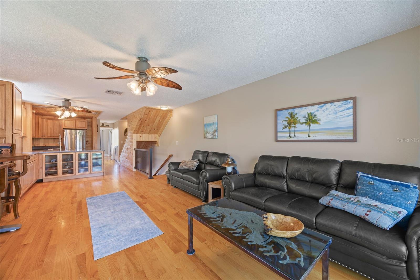 367 MADEIRA CIR — photo 18