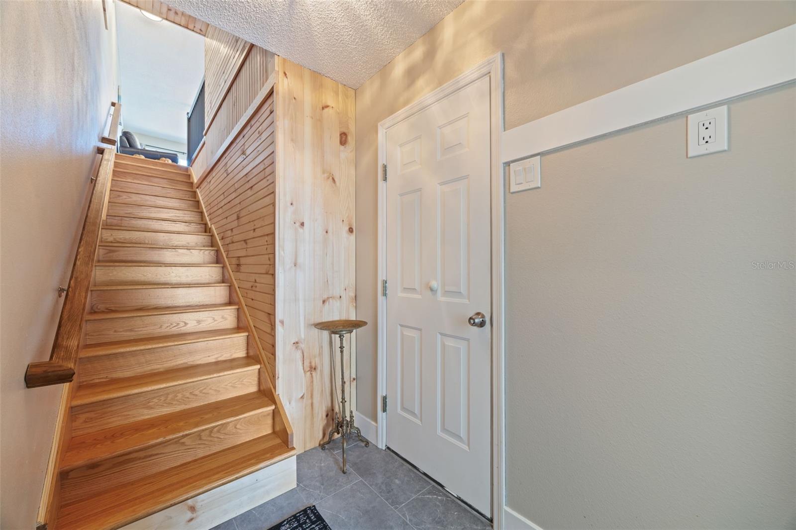 367 MADEIRA CIR — photo 7