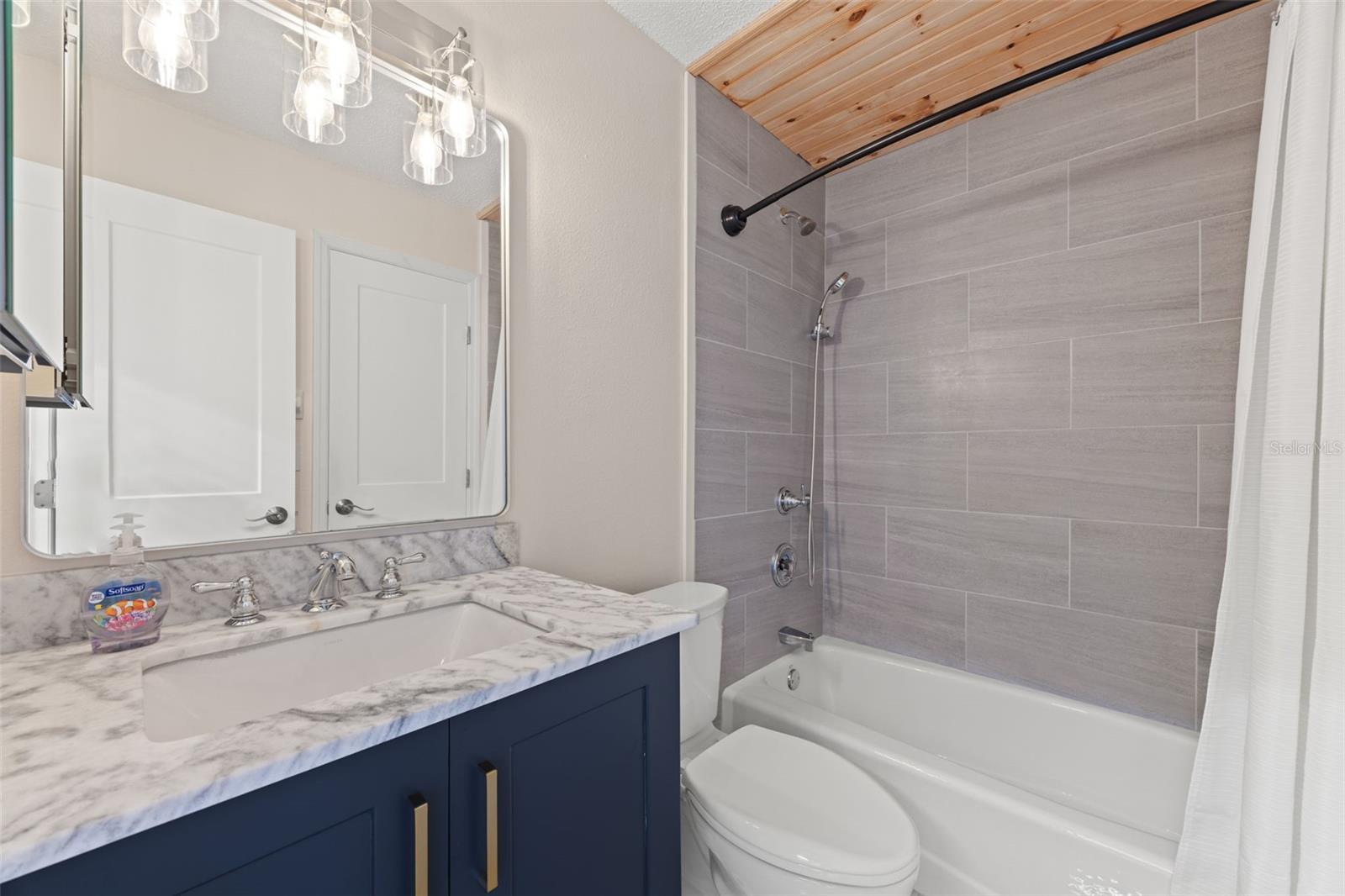 367 MADEIRA CIR — photo 21