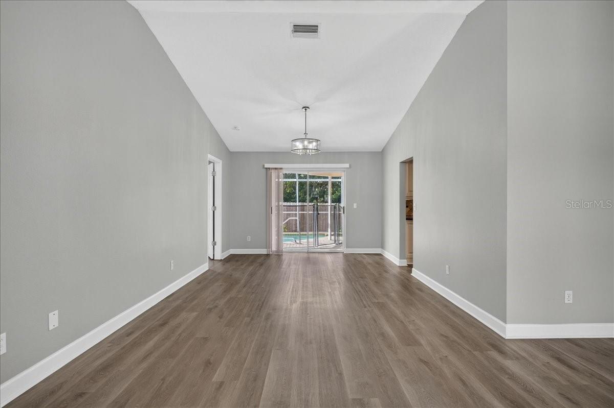 854 CHRISTINA CIR — photo 11