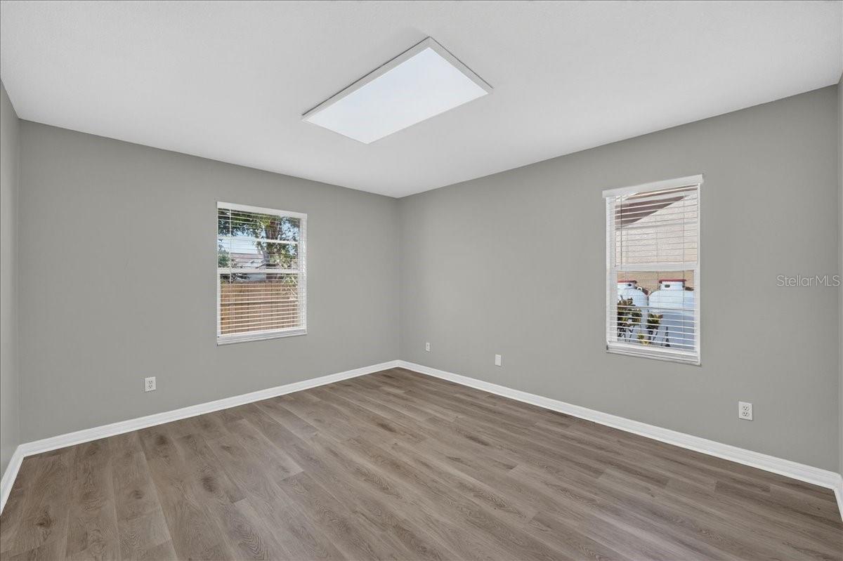 854 CHRISTINA CIR — photo 31