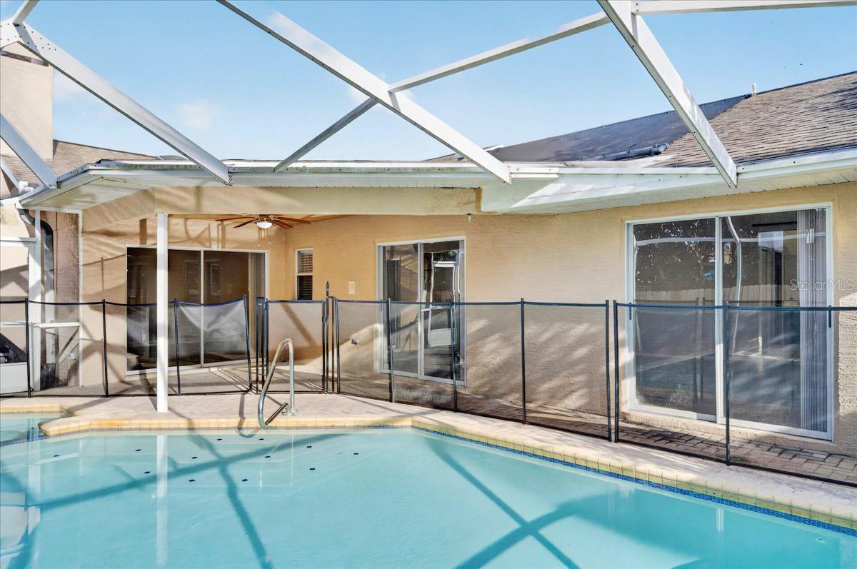 854 CHRISTINA CIR — photo 36