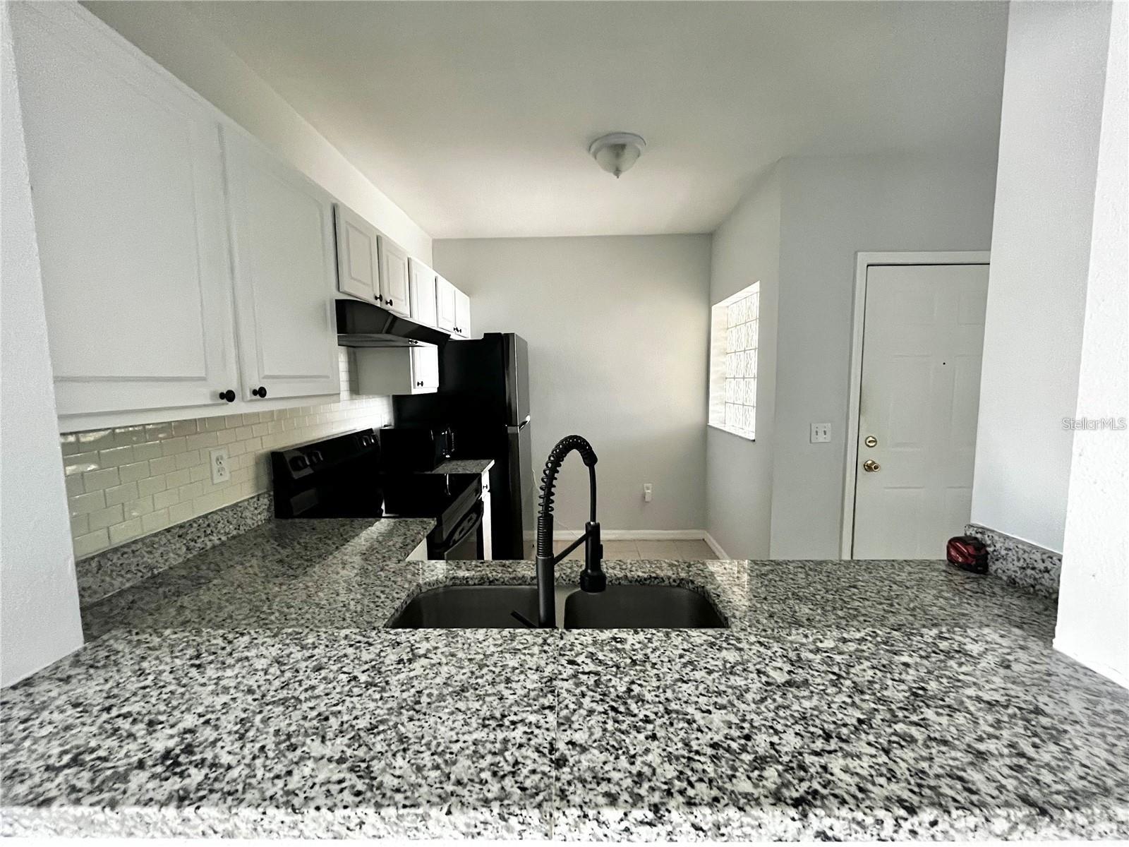 6011 SKYDALE WAY #201 — photo 5