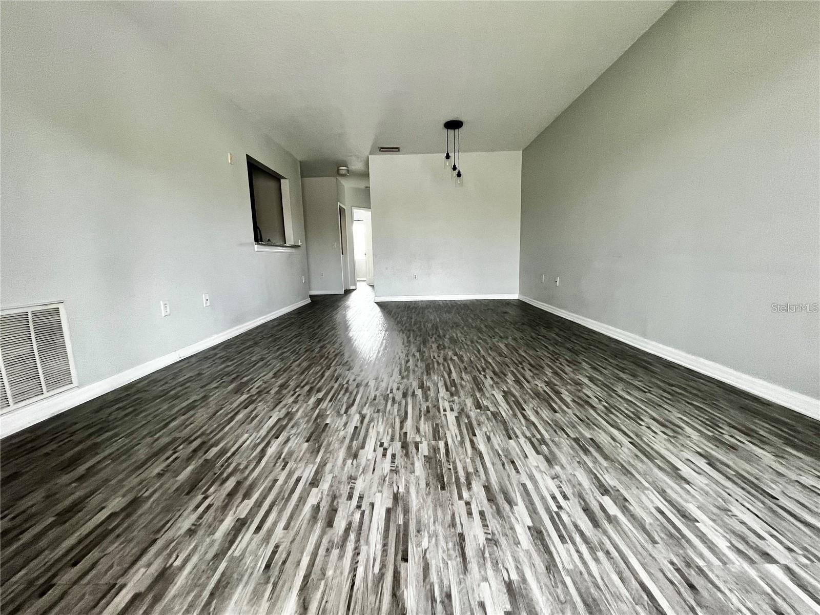 6011 SKYDALE WAY #201 — photo 7