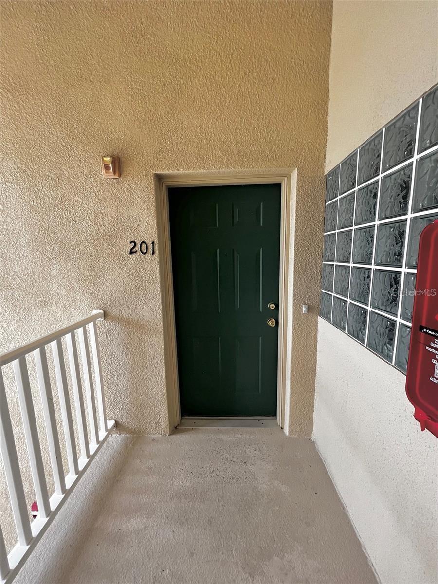 6011 SKYDALE WAY #201 — photo 2