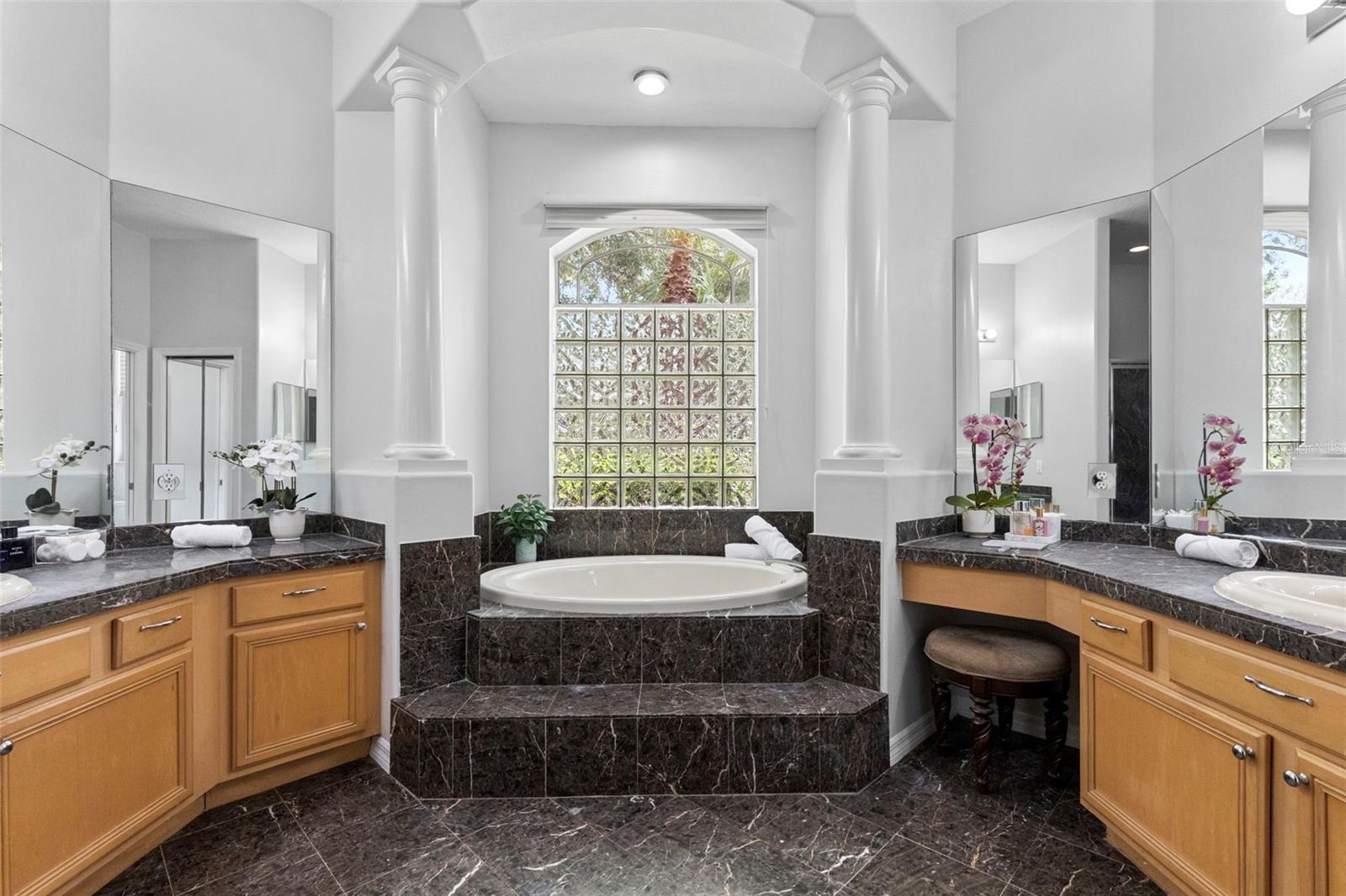 8380 GOLDEN PRAIRIE DR — photo 18