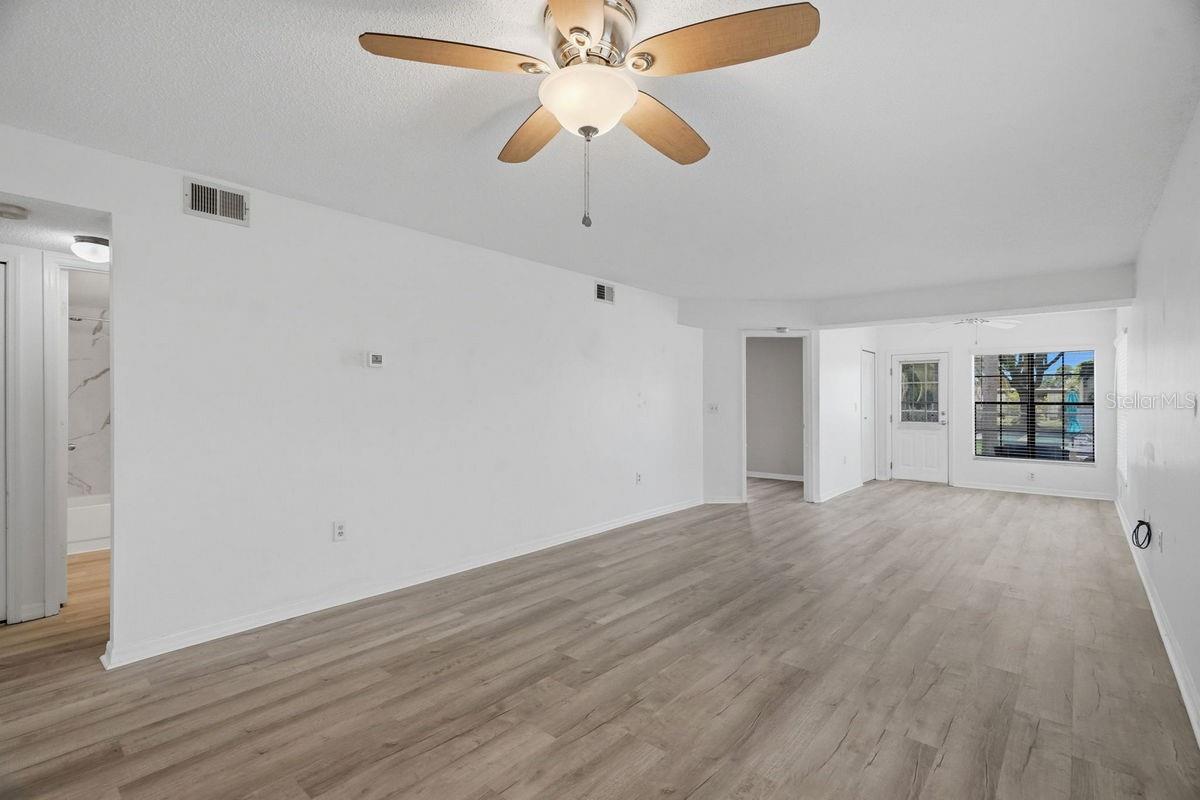 2400 WINDING CREEK BLVD #20A-109 — photo 31