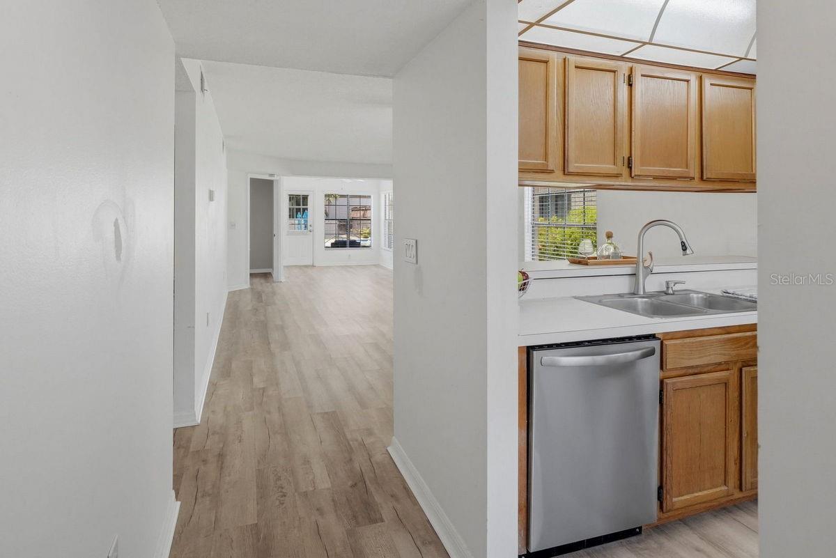 2400 WINDING CREEK BLVD #20A-109 — photo 5