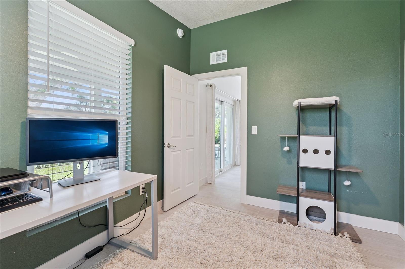 302 W COMANCHE AVE — photo 24