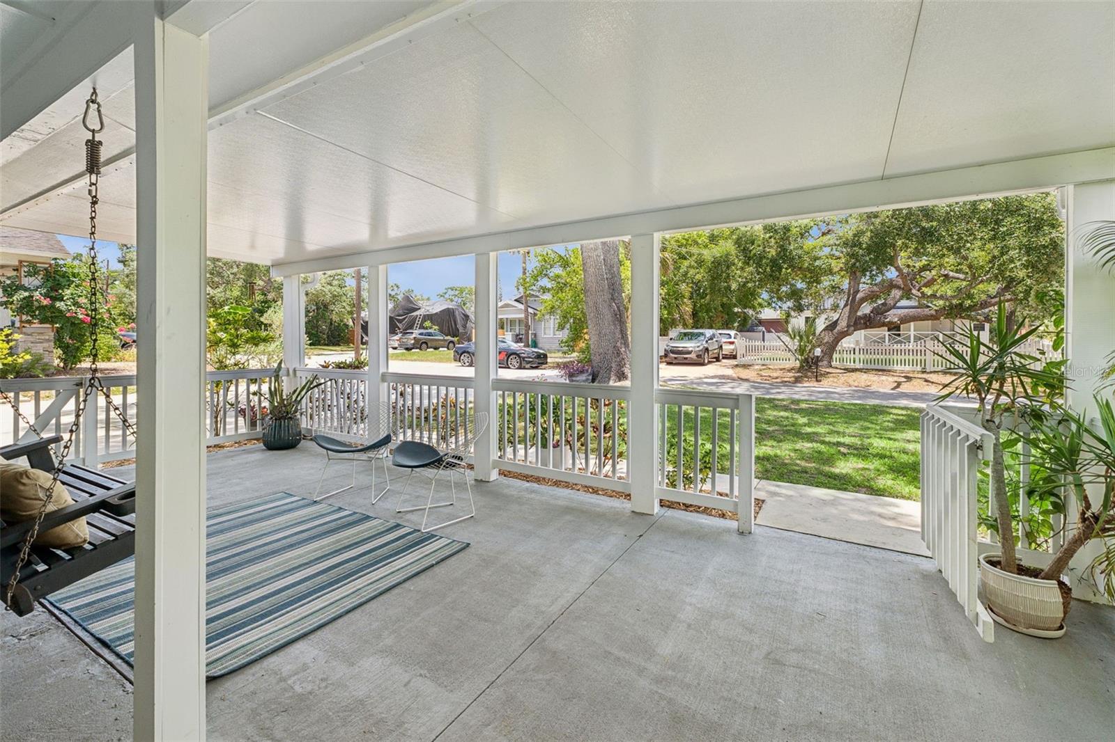 302 W COMANCHE AVE — photo 32