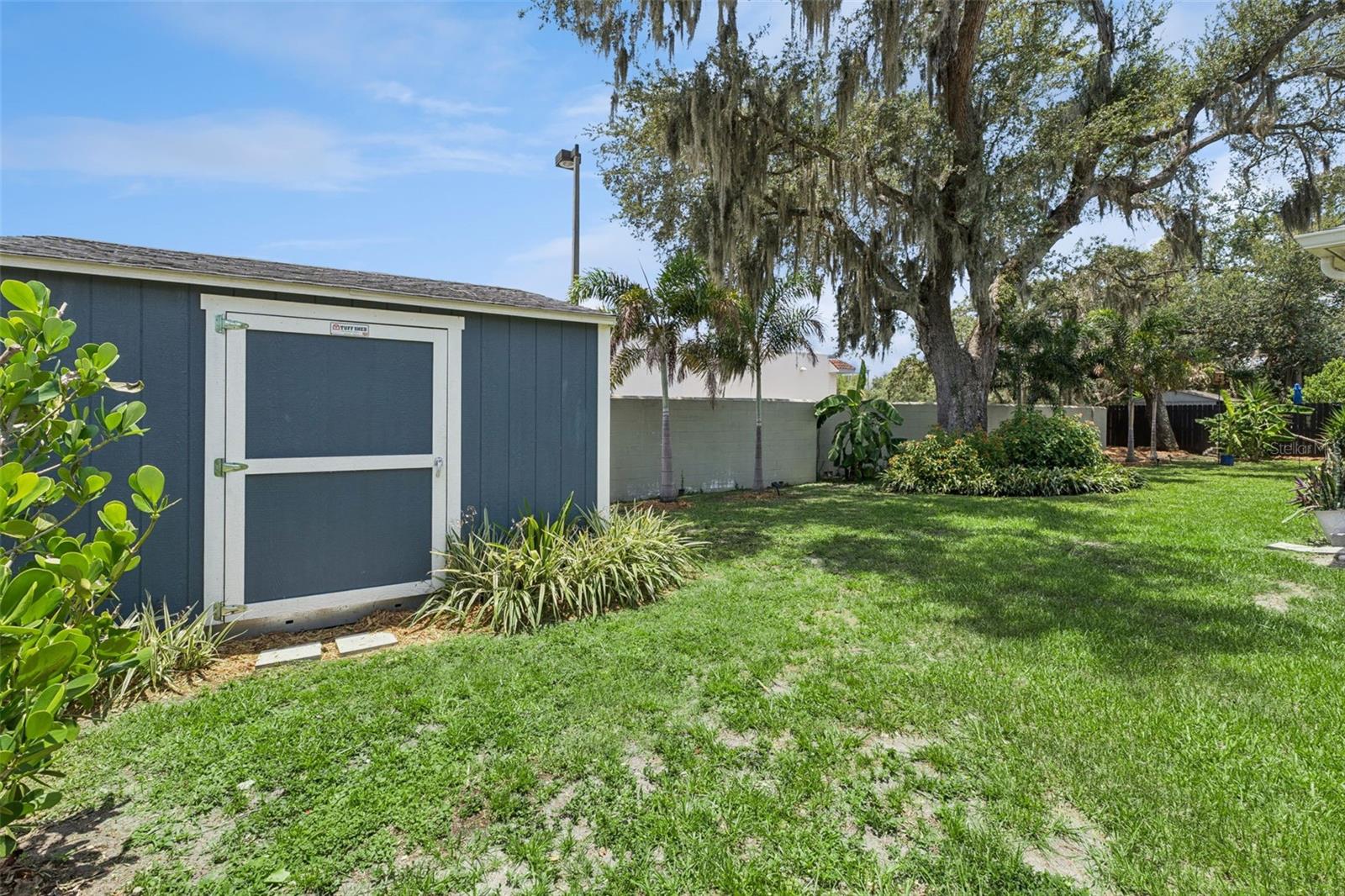 302 W COMANCHE AVE — photo 30