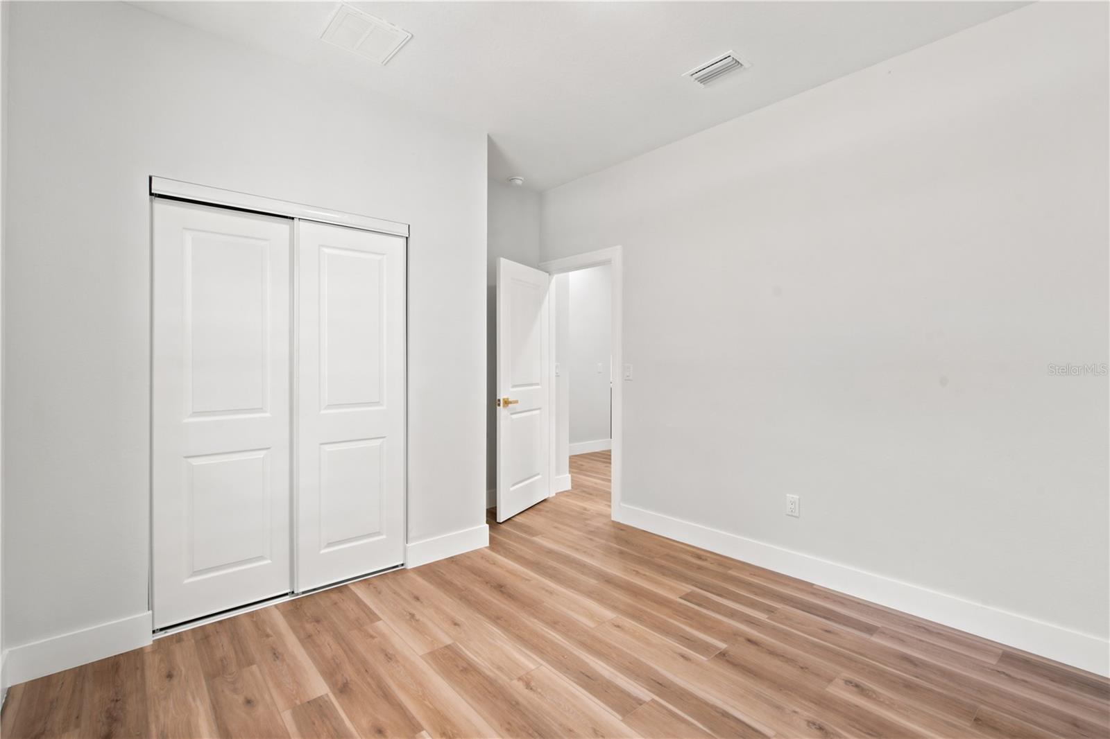 1121 ENGMAN ST — photo 26