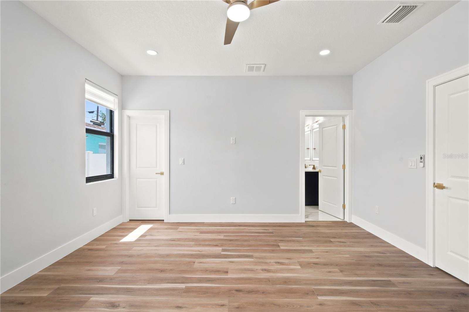 1121 ENGMAN ST — photo 18