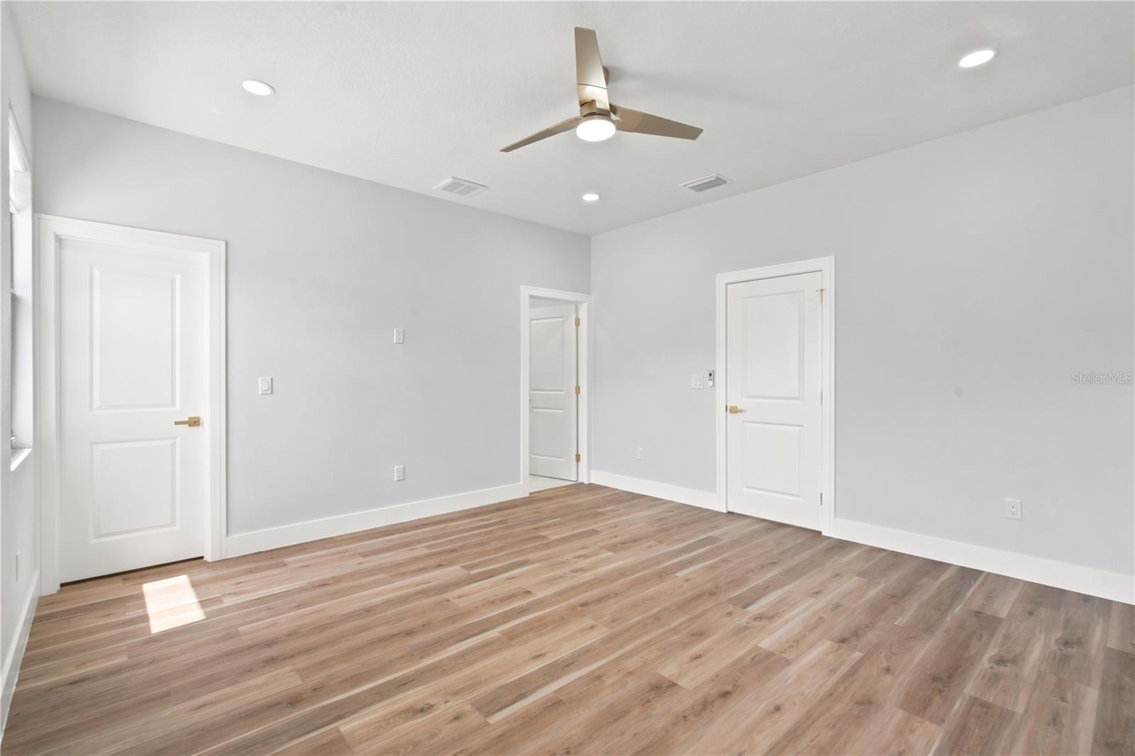 1121 ENGMAN ST — photo 22