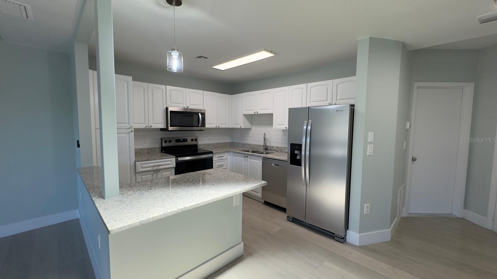 4525 PARK LAKE TER S #4525 — photo 6