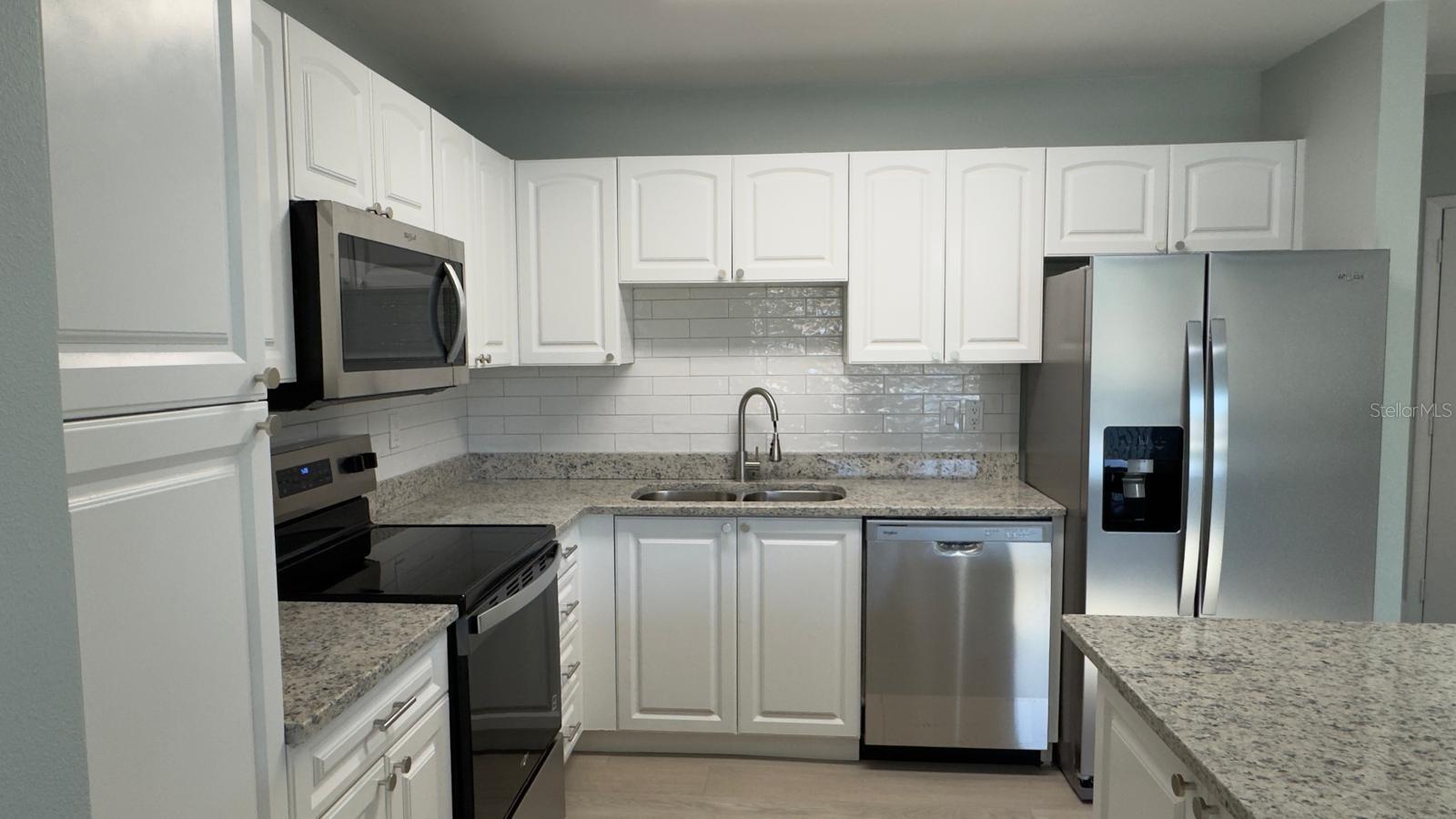 4525 PARK LAKE TER S #4525 — photo 8