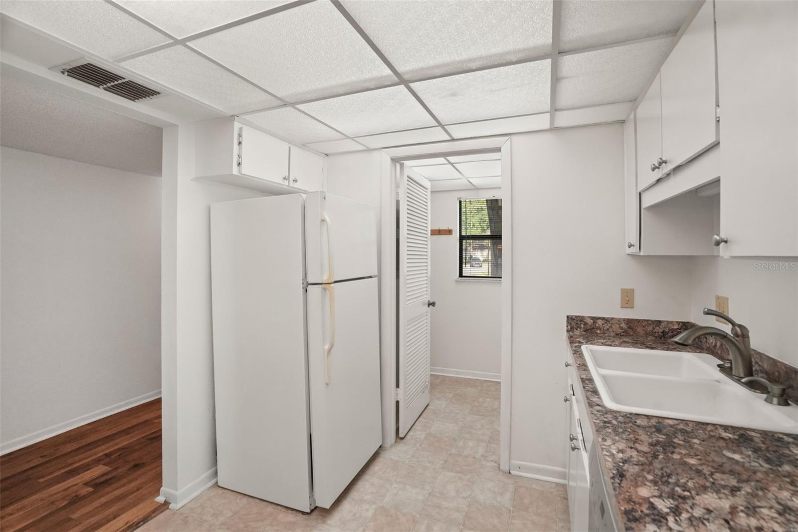 1200 TARPON WOODS BLVD #L4 — photo 7