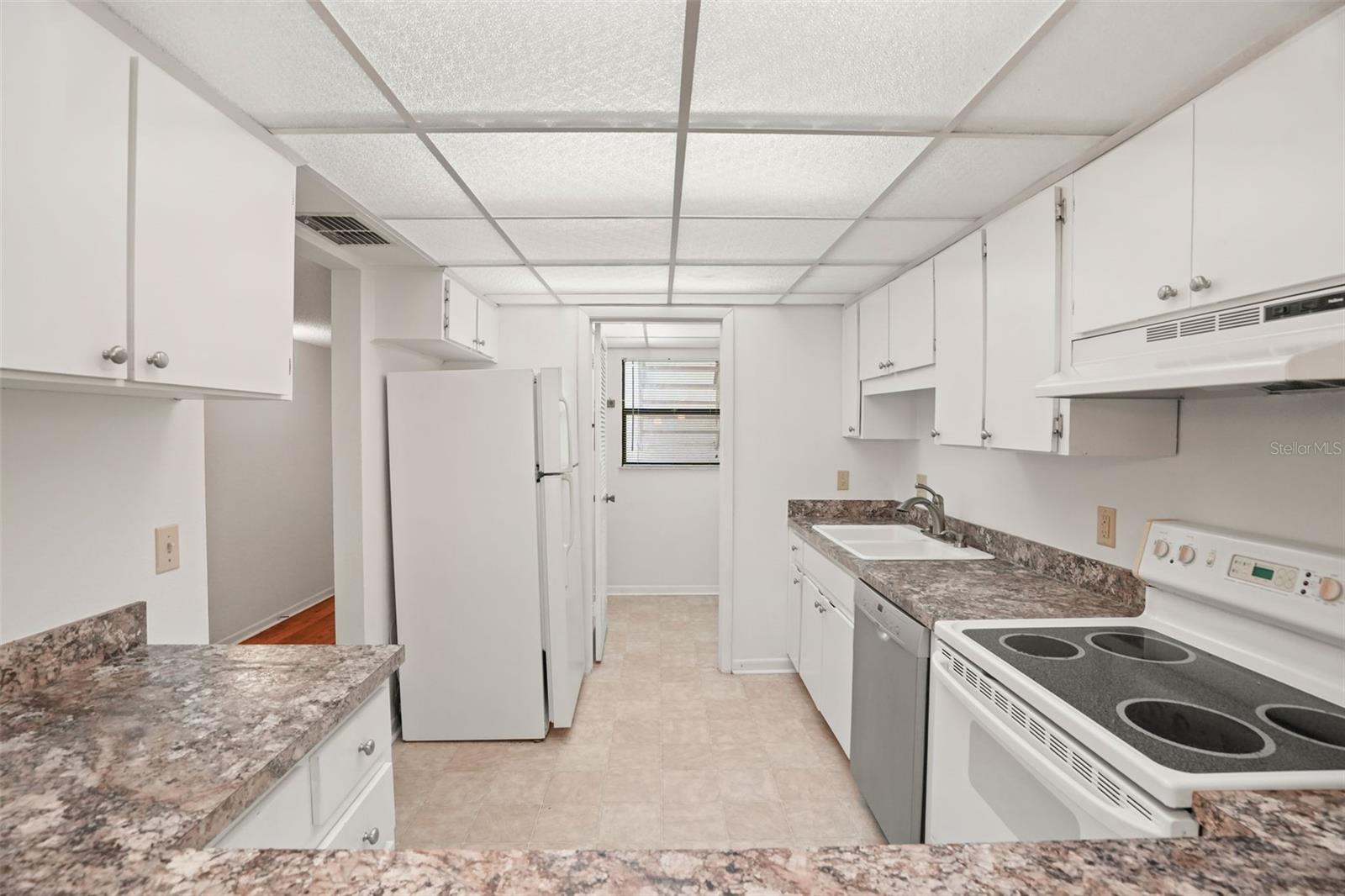1200 TARPON WOODS BLVD #L4 — photo 5