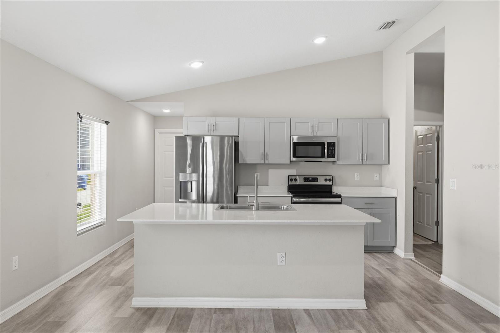 13011 PENNYBROOK DR — photo 2
