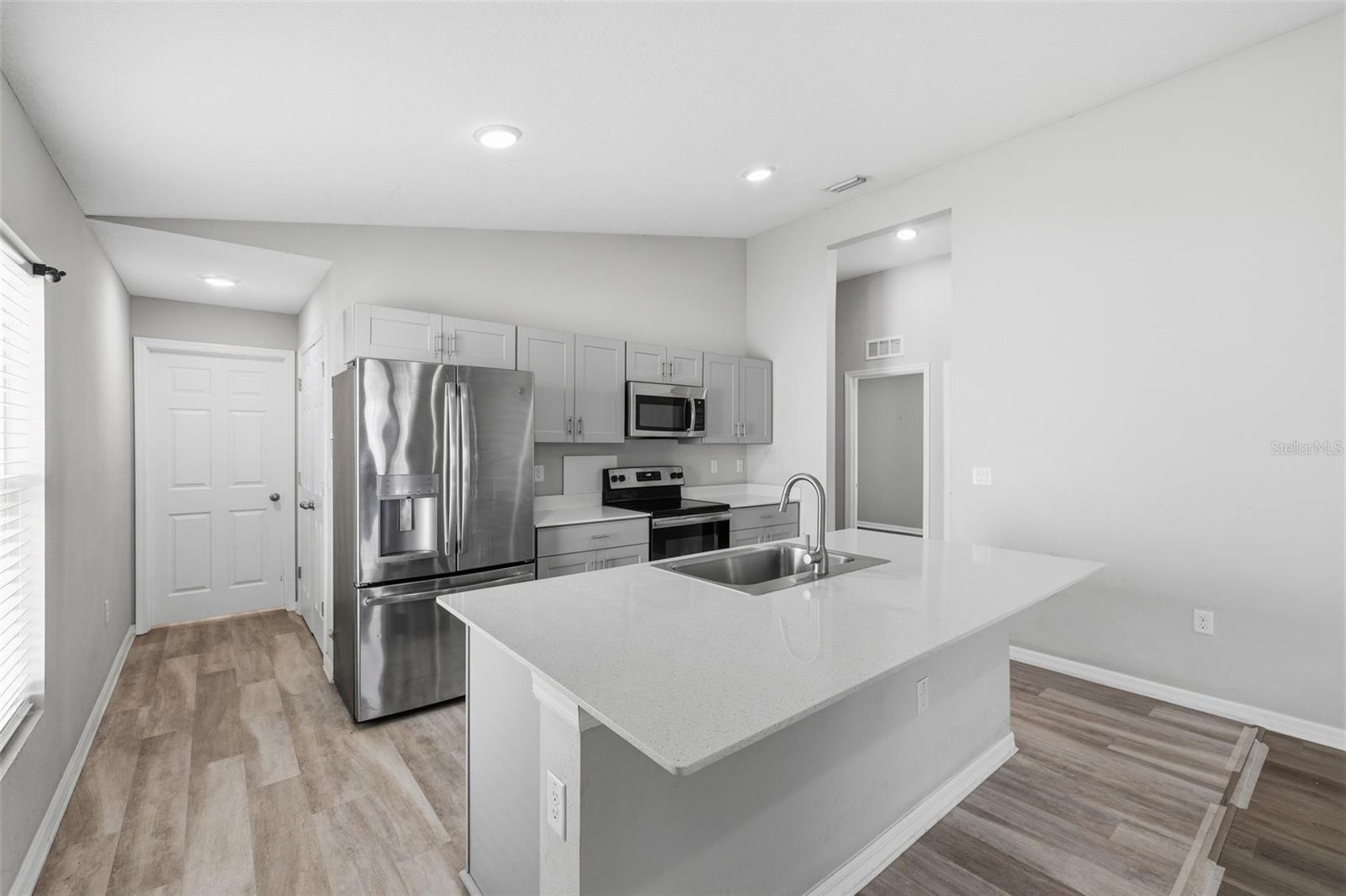 13011 PENNYBROOK DR — photo 3