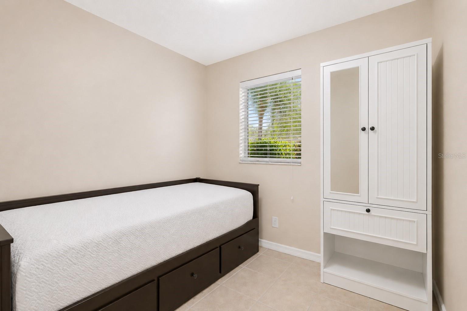 13525 CLAUDIA DR — photo 43