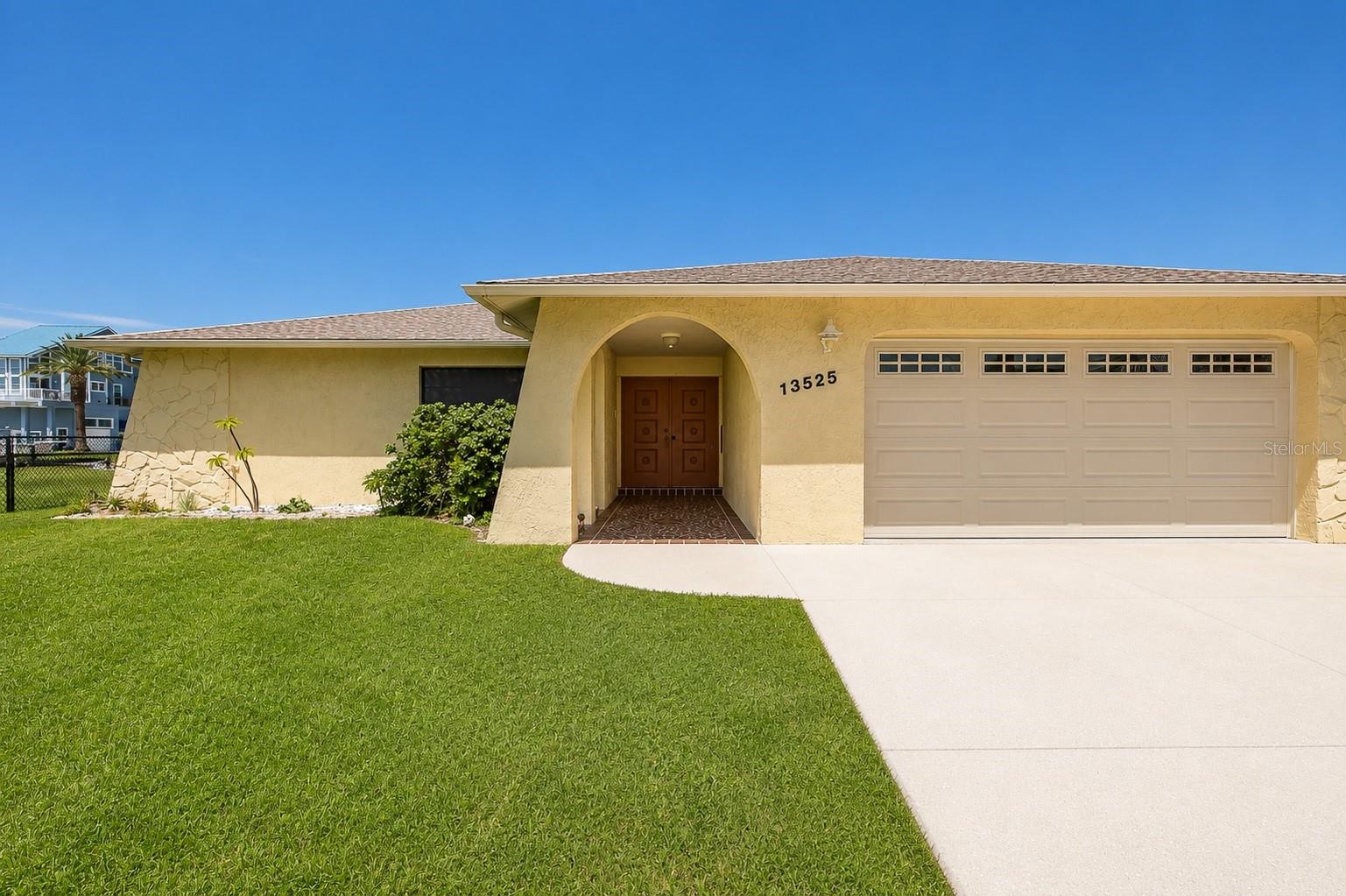 13525 CLAUDIA DR — photo 12