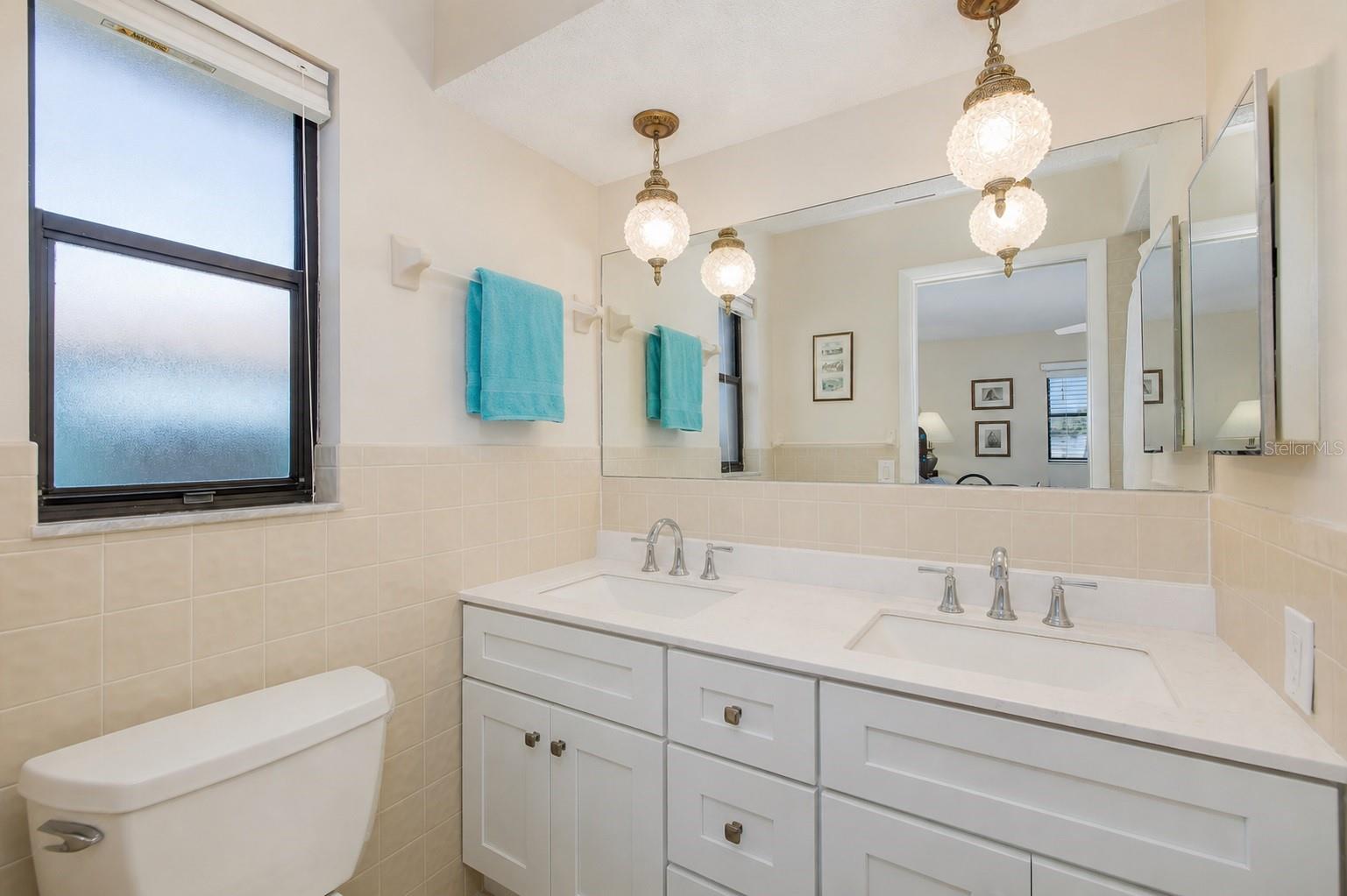 13525 CLAUDIA DR — photo 34
