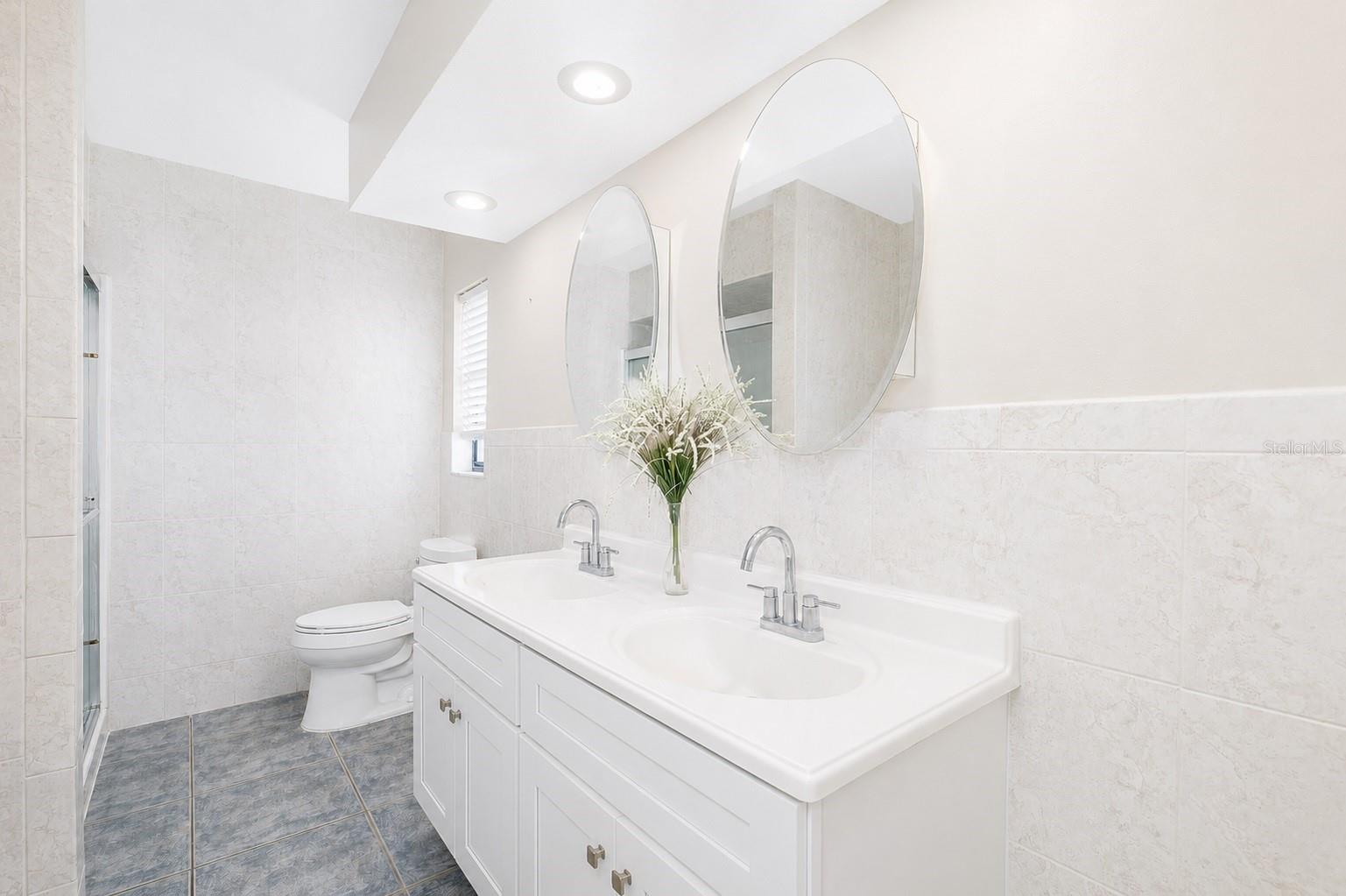 13525 CLAUDIA DR — photo 40