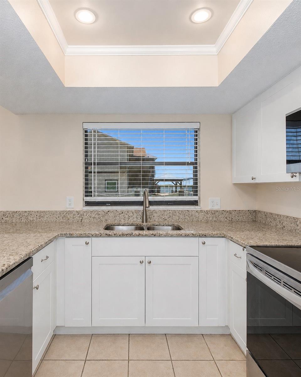 13525 CLAUDIA DR — photo 23