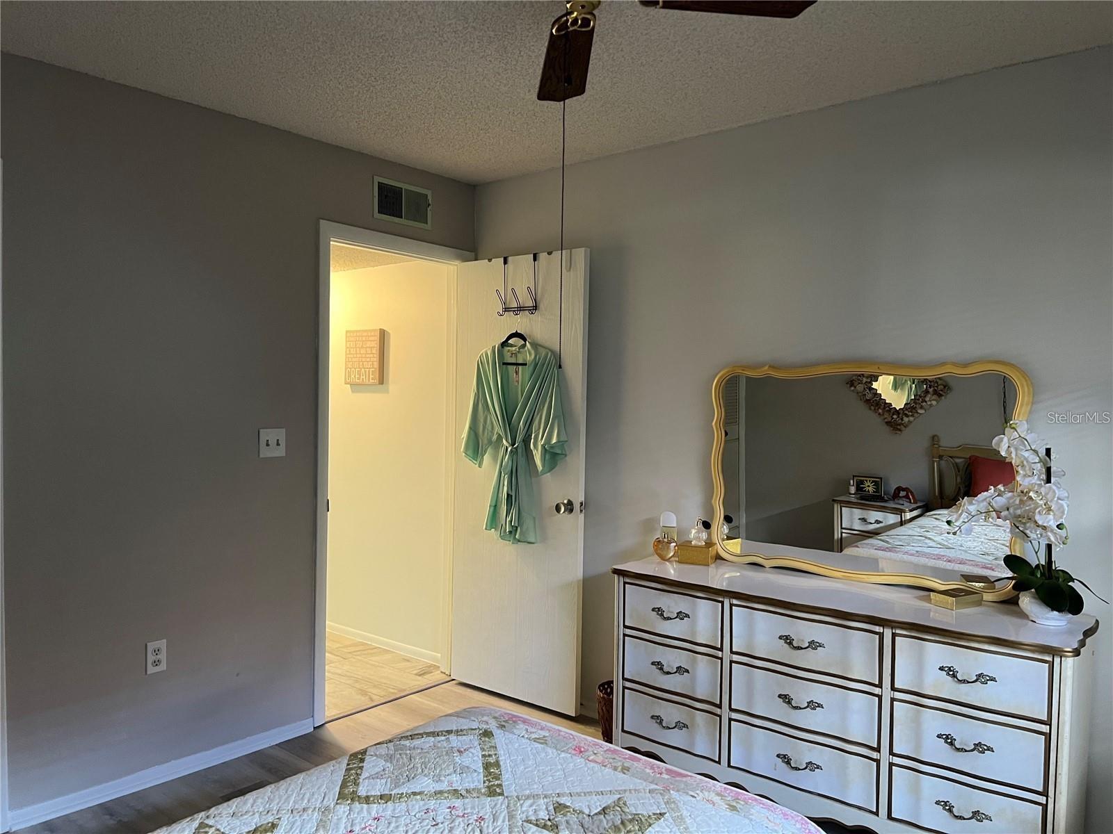 1100 E BAY DR #35 — photo 10