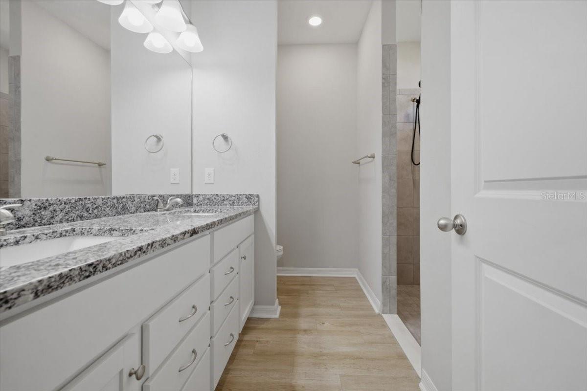 4165 TWINBUSH TER — photo 20