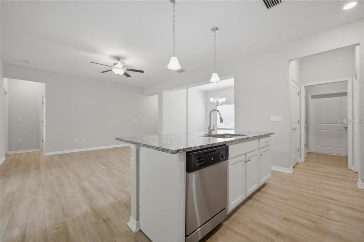 4165 TWINBUSH TER — photo 10