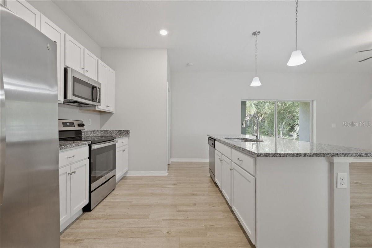4165 TWINBUSH TER — photo 11