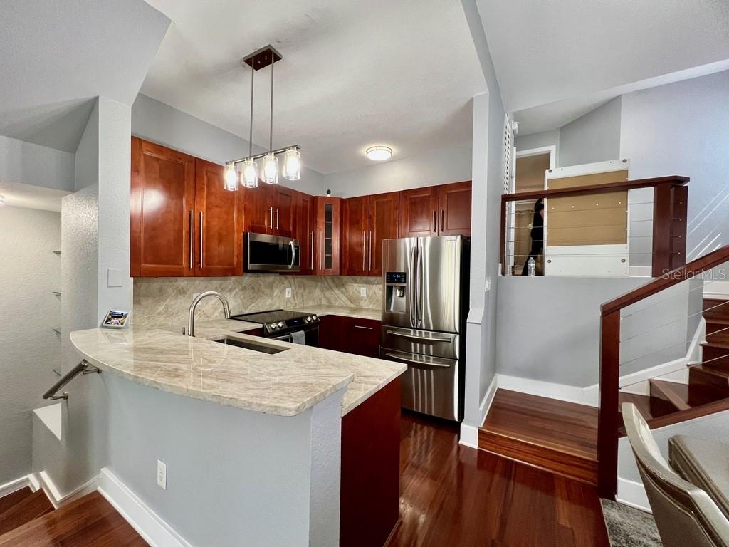 716 PROMENADE PL — photo 13