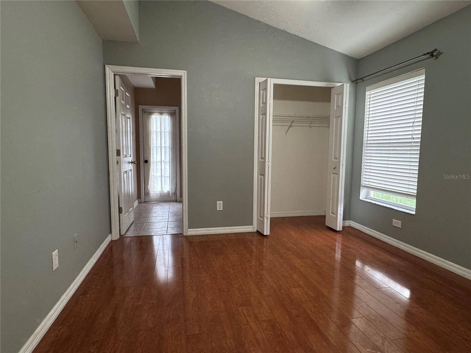 10207 QUAILS LANDING AVE — photo 32