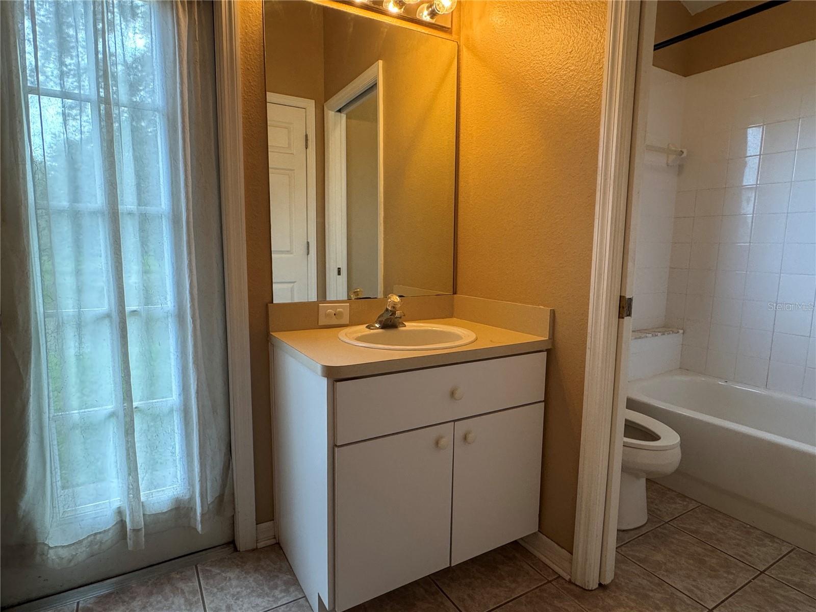 10207 QUAILS LANDING AVE — photo 37