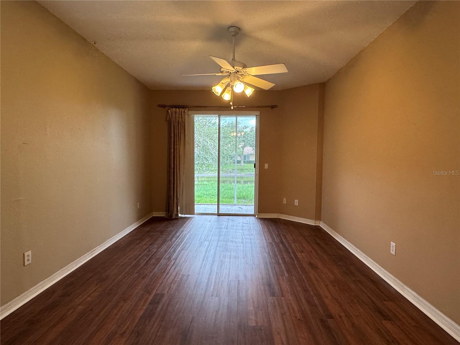 10207 QUAILS LANDING AVE — photo 27