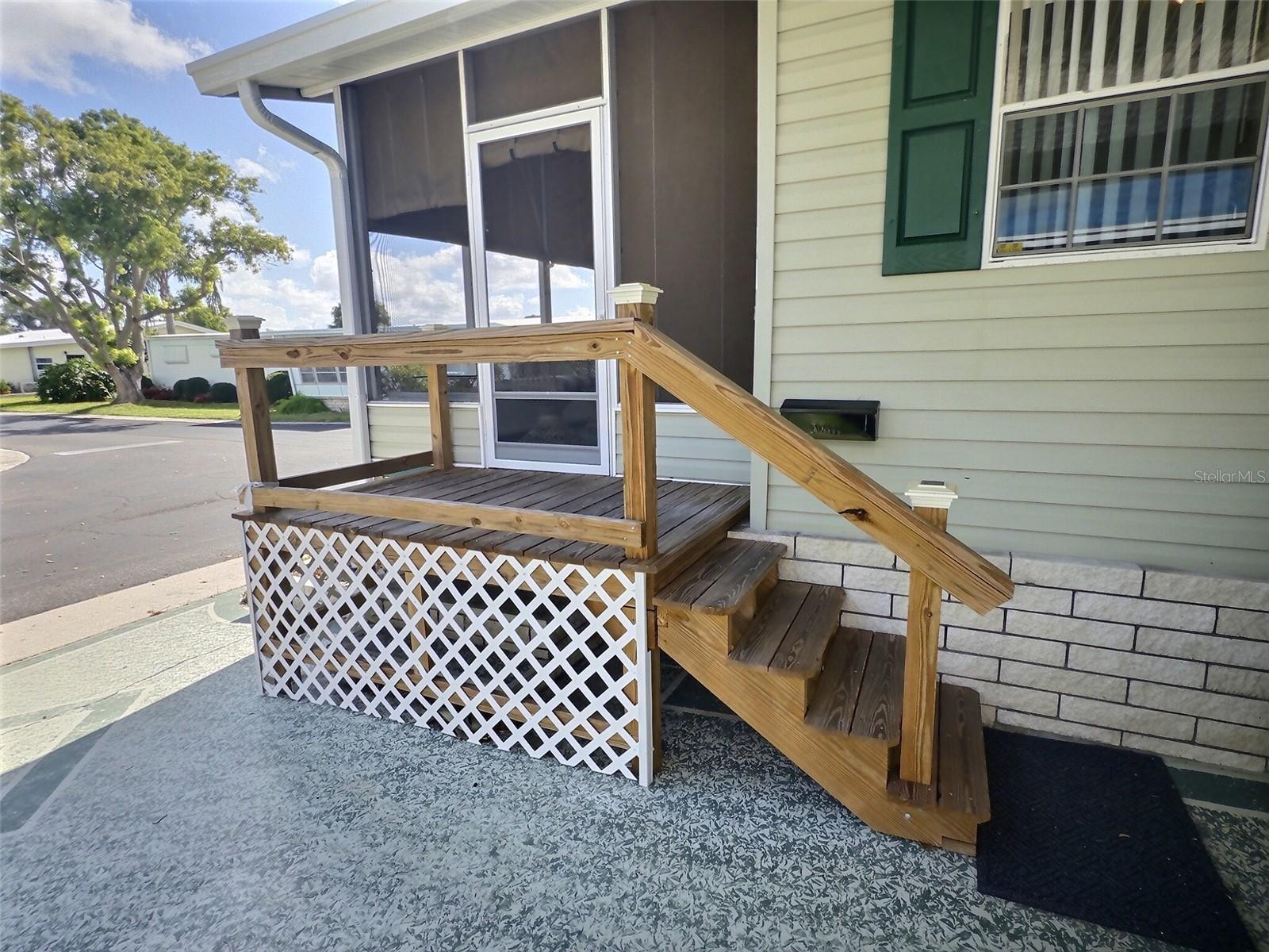 136 PINDO PALM ST W — photo 26