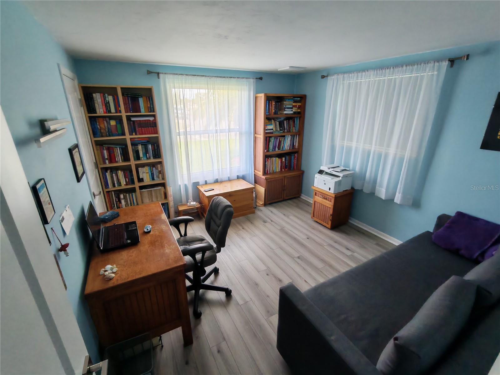 7708 ROSEWOOD DR — photo 37