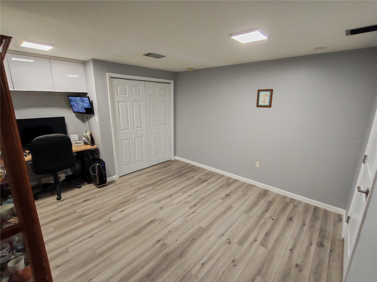 7708 ROSEWOOD DR — photo 43