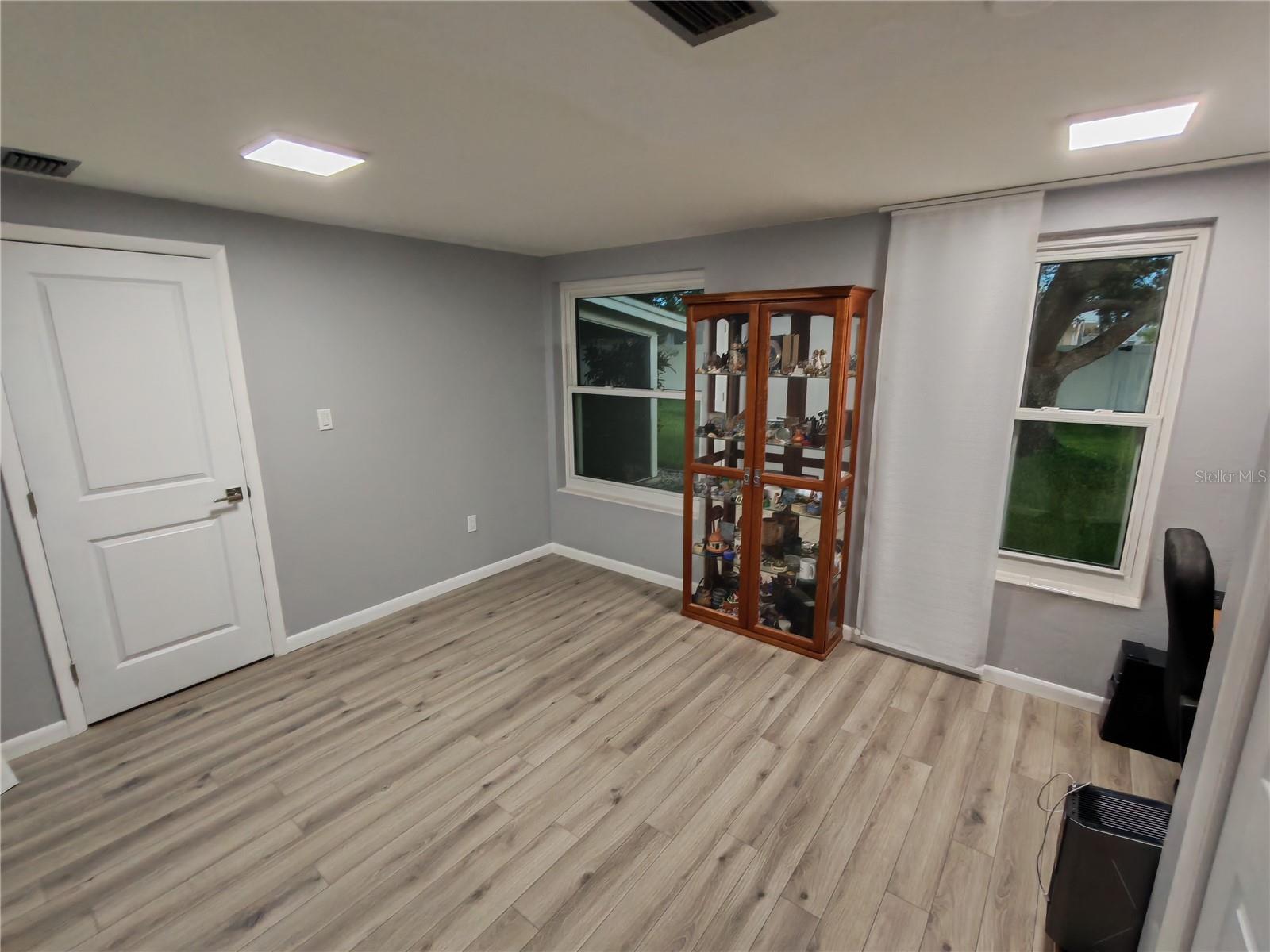 7708 ROSEWOOD DR — photo 41