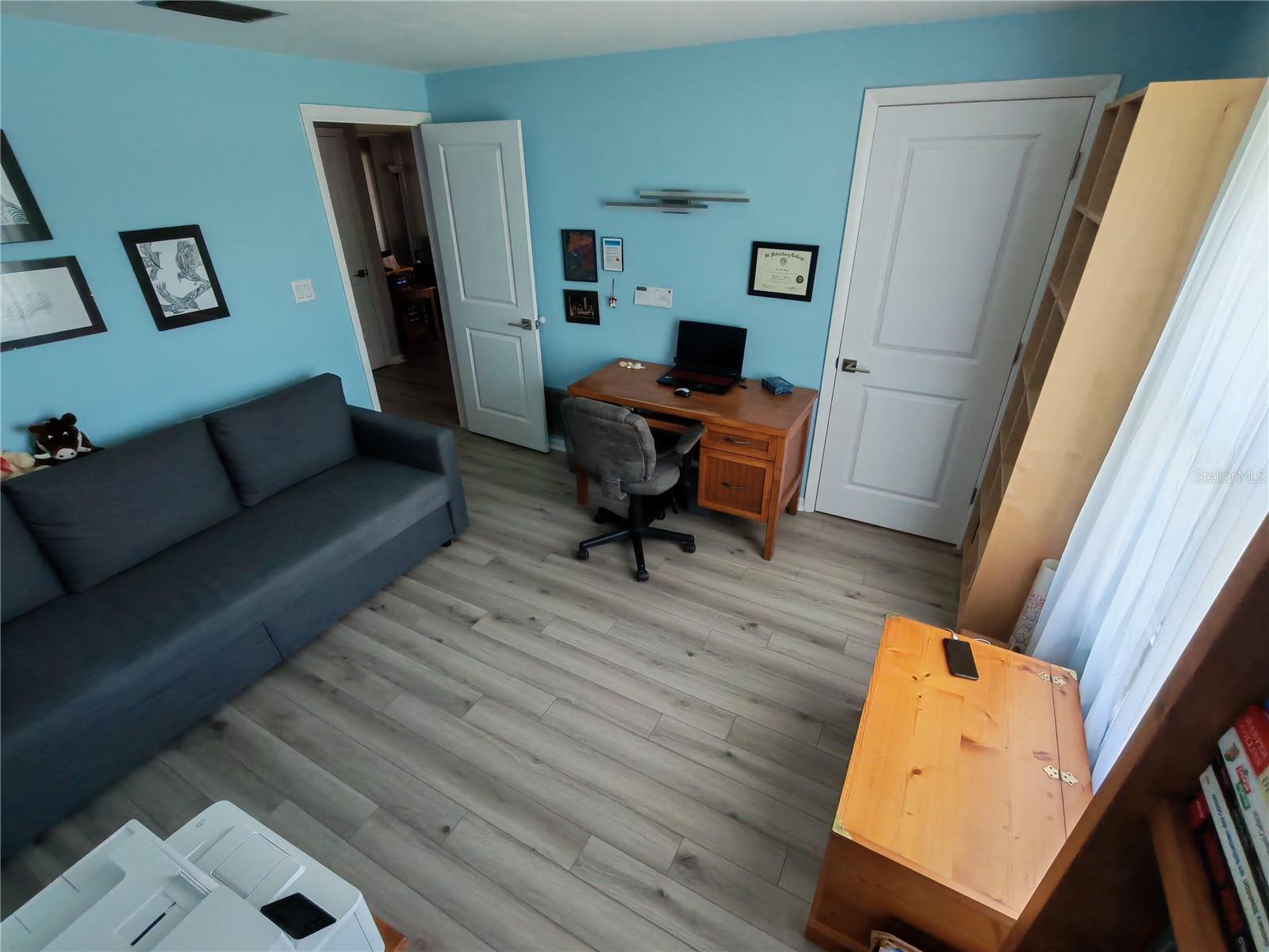 7708 ROSEWOOD DR — photo 38