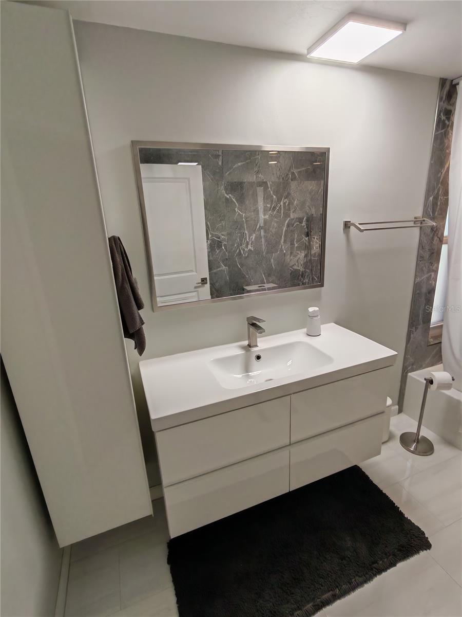 7708 ROSEWOOD DR — photo 21