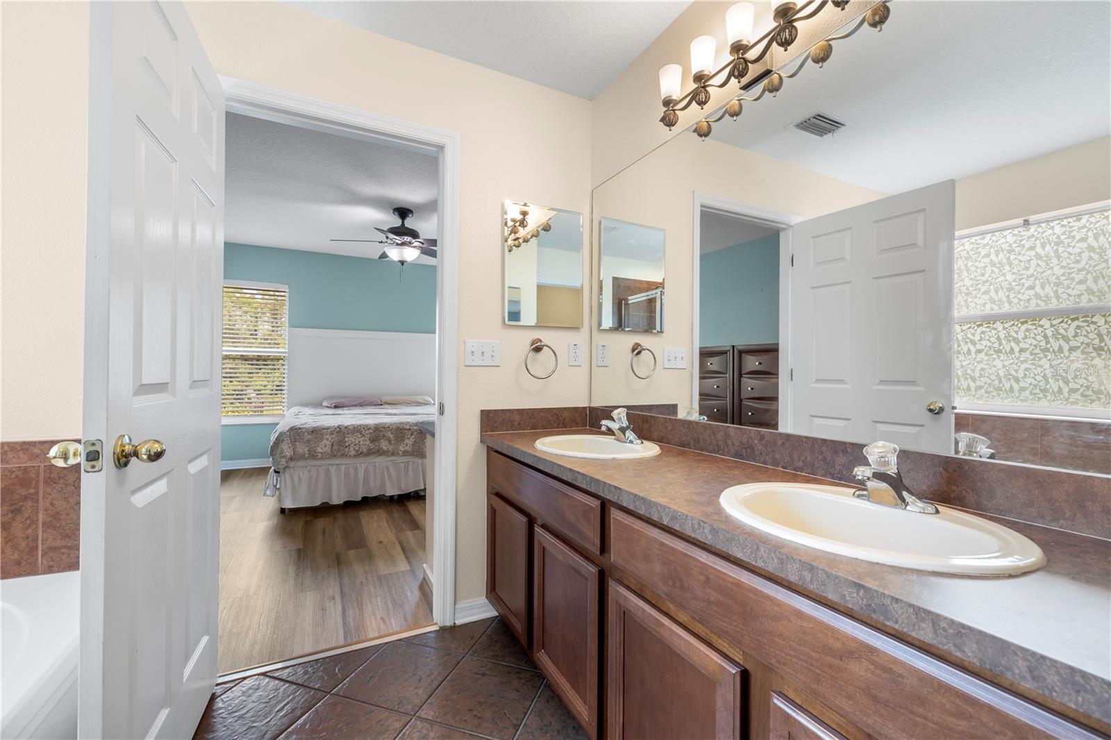 6053 EVERLASTING PL — photo 27