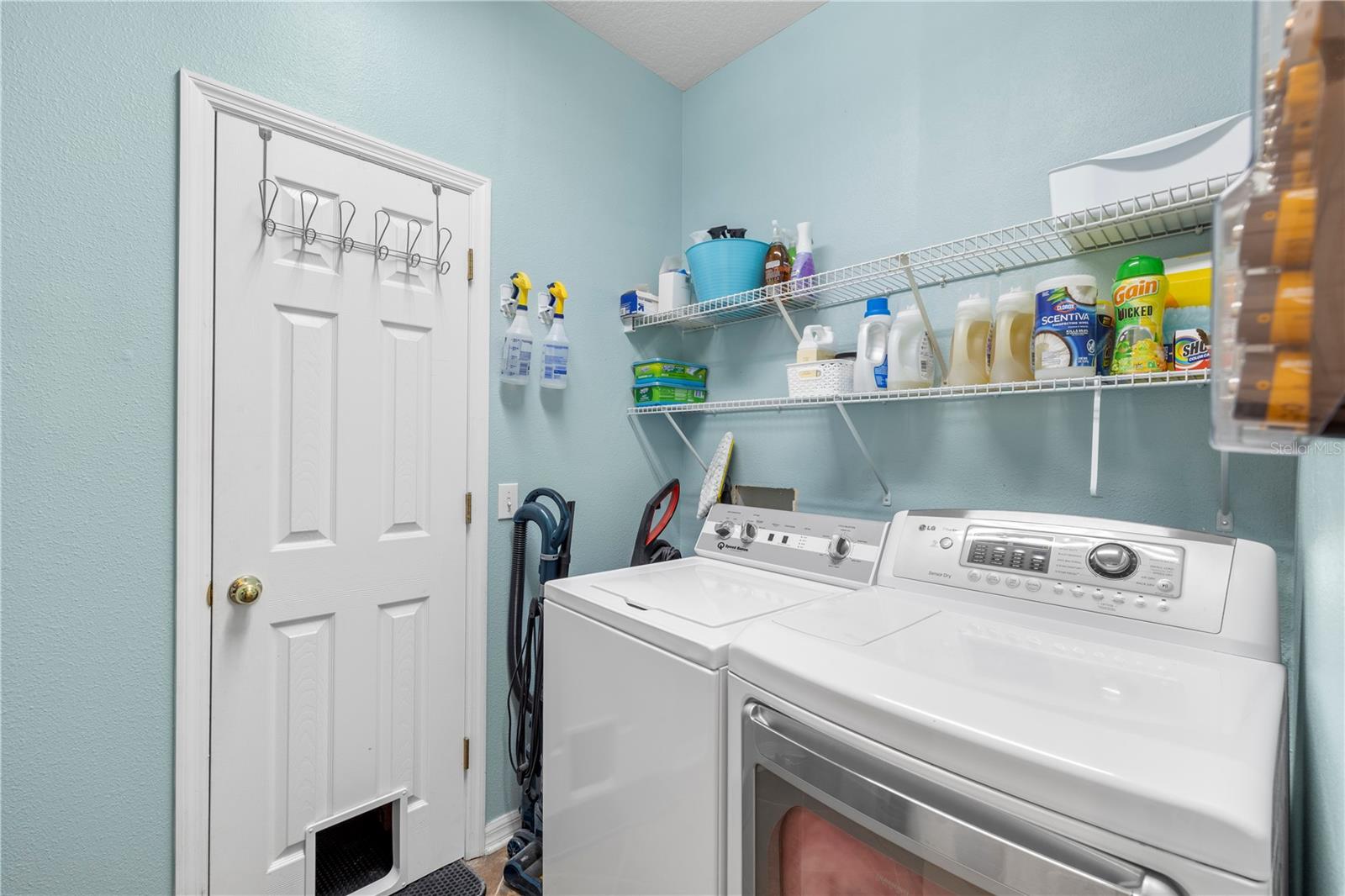 6053 EVERLASTING PL — photo 38