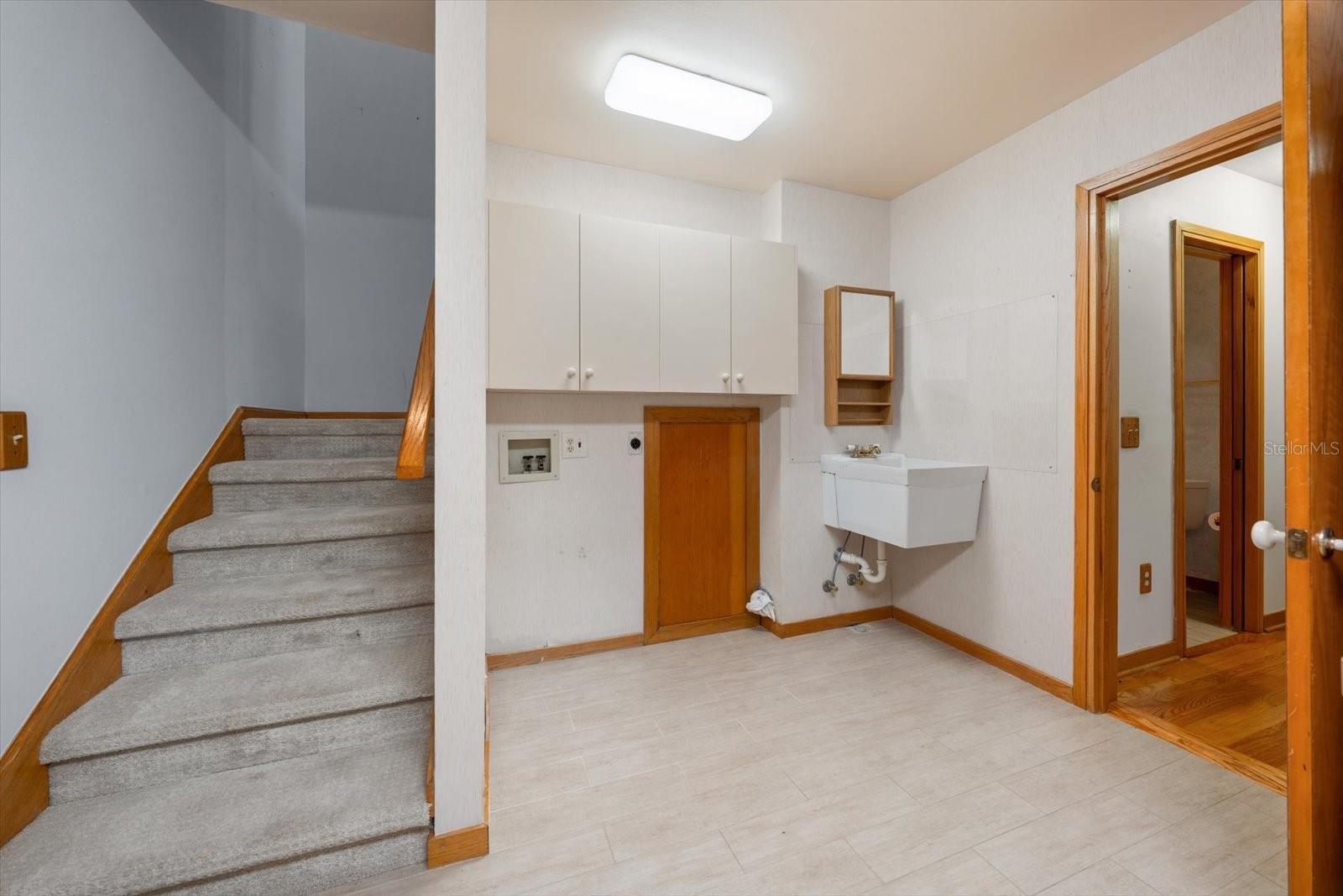 220 HARBOR VIEW LN — photo 62