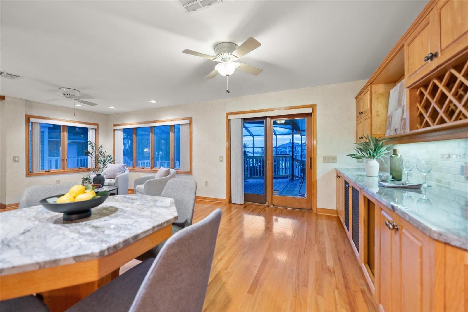 220 HARBOR VIEW LN — photo 21